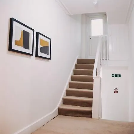 3 Bed Flat With Balcony Central Londra Esterno foto