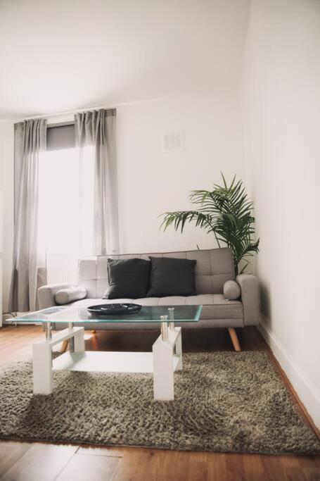 Appartement 3 Bed Flat With Balcony Londres