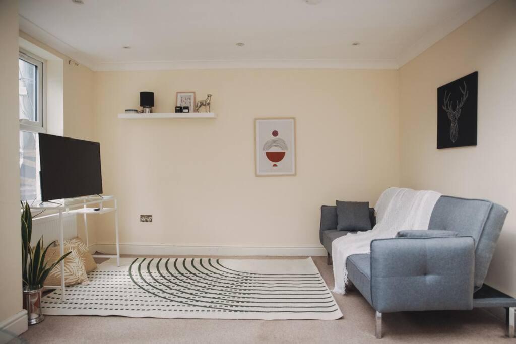 3 Bed Flat With Balcony Appartement Londres