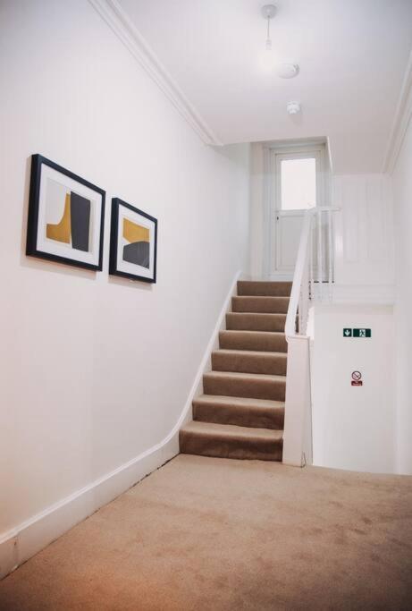 Appartement 3 Bed Flat With Balcony *